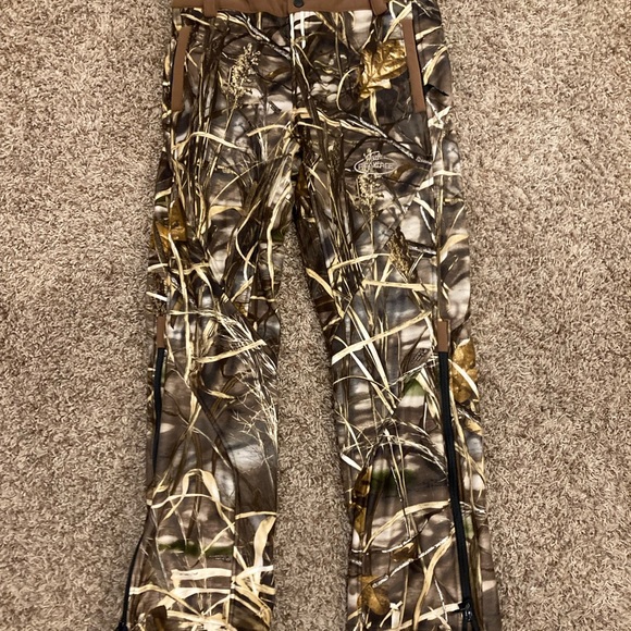 Other - Real tree wind stopper camo pants (medium)